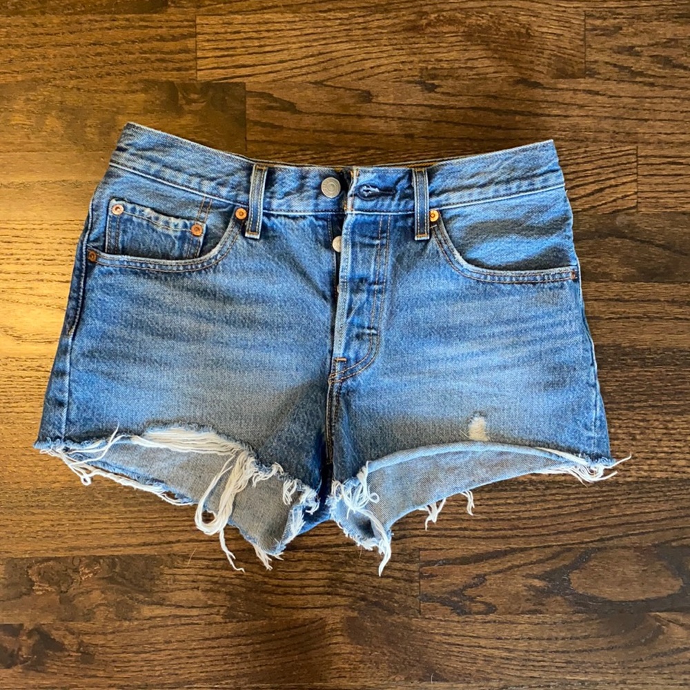 Cutest Levi Jean Shorts!